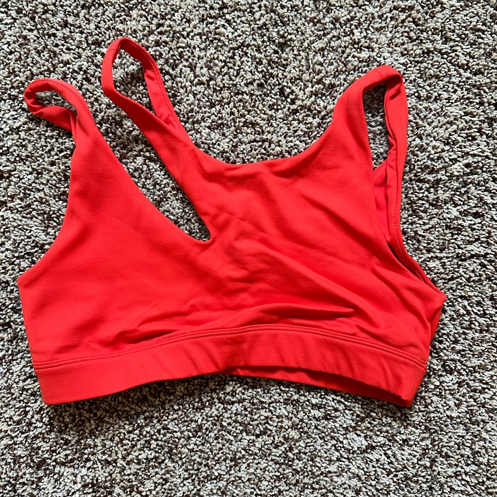 ALO Yoga Peak Sports Bra - Size Small